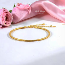 18K gold-plated snake chain adjustable anklet with Misk Shop Color Protection Technology, featuring a sleek minimalist design.