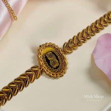 Ottoman wheat style gold bracelet engraved design
