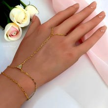 Delicate oval-link geometric triangle hand chain on hand – Misk Shop