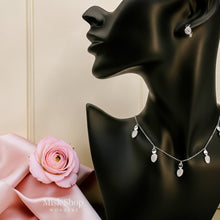 Adjustable zircon drop necklace set that can be worn as choker or longer, available in gold and silver