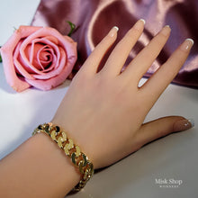 اسوارة جنزير عريض ذهب 18 كلاسيك من Misk Shop بتصميم جريء وأنيق
