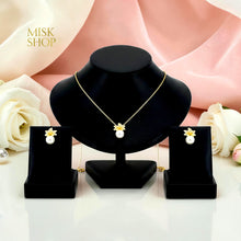 18K gold-plated cultured pearl and floral zircon necklace and earrings set