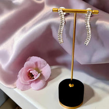 Elegant minimal zircon jewelry set with necklace, earrings, bracelet, and ring for refined feminine luxury styling
