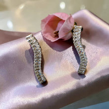 Elegant minimal zircon jewelry set with necklace, earrings, bracelet, and ring for refined feminine luxury styling