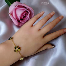 طقم ذهب ناعم على شكل ورد مع زيركون وسنسال قابل للتعديل من متجر مسك