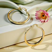 قرط هوب ذهبي بتصميم دائري ناعم (Bold Hoop Earrings)