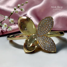 Golden floral zircon bracelet and adjustable matching ring set by Misk Shop