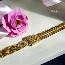 اسوارة عريضة مطلية ذهب مستوحاة من موناكو من Misk Shop