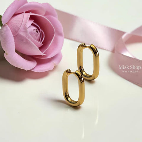 حلق بيضاوي ناعم مطلي ذهب عيار 21 من Misk Shop