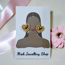 حلق قلب مزين باللؤلؤ مطلي ذهب من Misk Shop