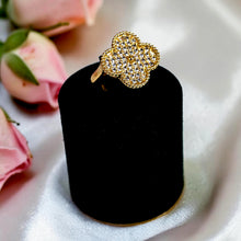 Inspired Van Cleef Zircon Flower Ring – 18K Gold Plated