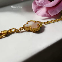 اسوارة فان كليف صدف طبيعي وجهين من Misk Shop