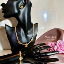 Van Cleef inspired clover jewelry set necklace bracelet earrings gold plated elegant jewelry from Misk Shop
