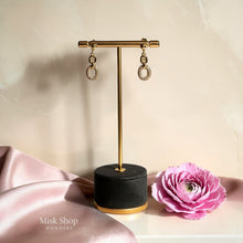 طقم سنسال وحلق مطلي ذهب 21 مرصع زيركون بتصميم دائري فاخر من Misk Shop