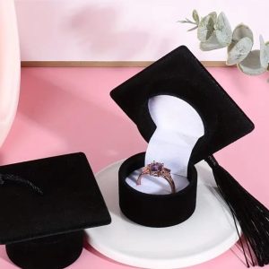علبة قبعة التخرج